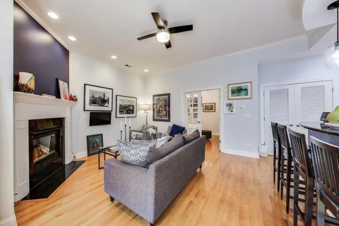 Tiny photo for 920 W Barry Avenue #1, Chicago, IL 60657 (MLS # 12461762)