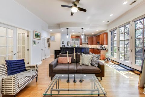 Tiny photo for 920 W Barry Avenue #1, Chicago, IL 60657 (MLS # 12461762)