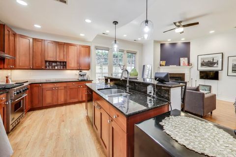 Tiny photo for 920 W Barry Avenue #1, Chicago, IL 60657 (MLS # 12461762)
