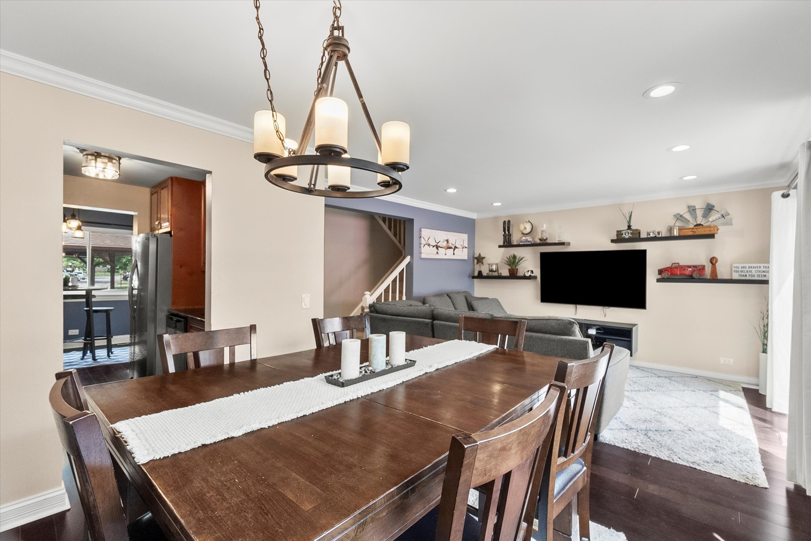 425 Commanche Trail 425