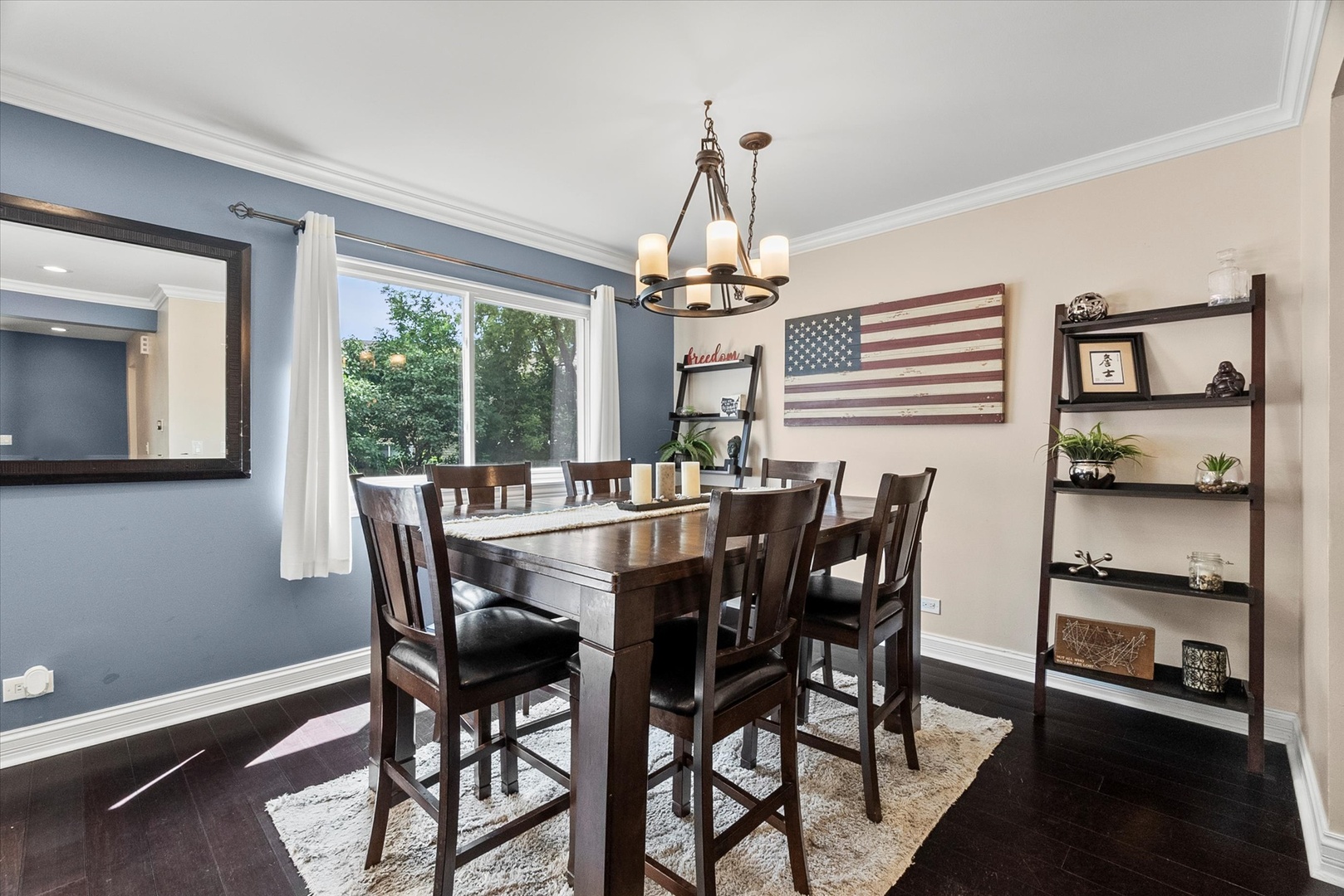 425 Commanche Trail 425