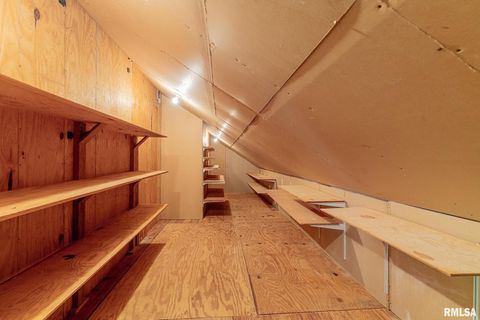 Tiny photo for 15751 E Tolle Road, Mt Vernon, IL 62864 (MLS # EB457898)