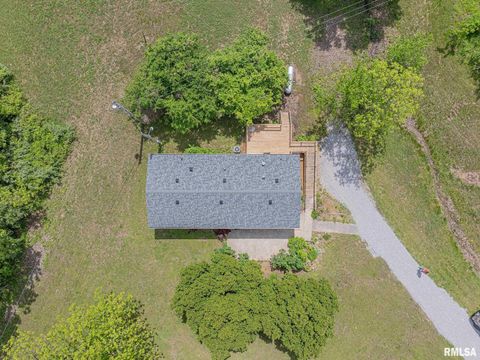 Tiny photo for 15751 E Tolle Road, Mt Vernon, IL 62864 (MLS # EB457898)