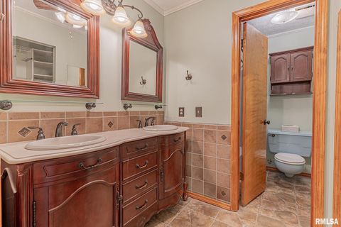 Tiny photo for 15751 E Tolle Road, Mt Vernon, IL 62864 (MLS # EB457898)