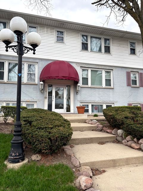 9507 Kelvin Lane 2331 Schiller Park IL 60176