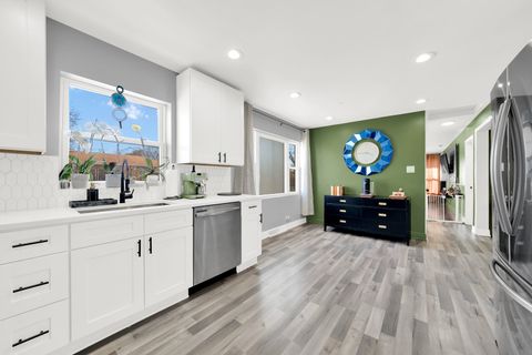 Tiny photo for 3700 W 81st Place, Chicago, IL 60652 (MLS # 12574301)