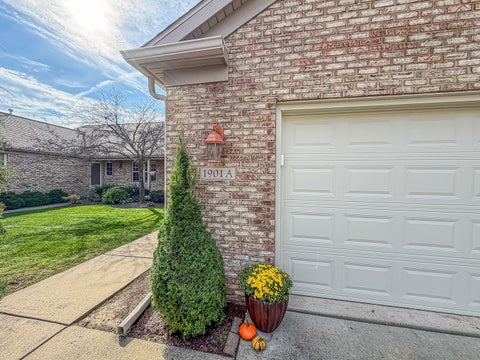 Tiny photo for 1901 Lydia Court #A, Urbana, IL 61802 (MLS # 12763464)