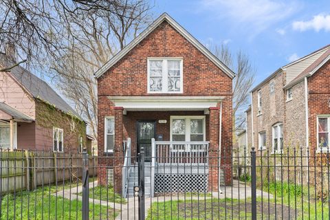 Photo of 9238 S Dauphin Avenue, Chicago, IL 60619 (MLS # 12630229)