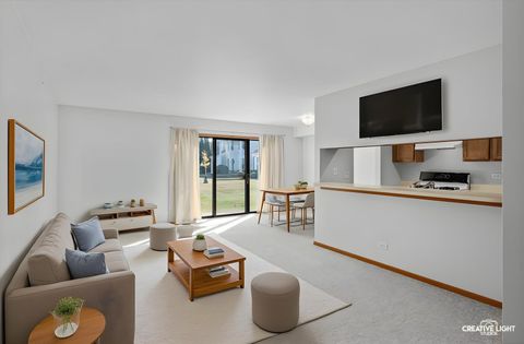 Tiny photo for 7419 Canterbury Place #22-4, Downers Grove, IL 60516 (MLS # 12484725)