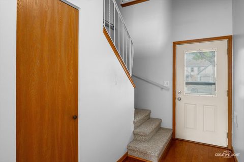 Tiny photo for 7419 Canterbury Place #22-4, Downers Grove, IL 60516 (MLS # 12484725)