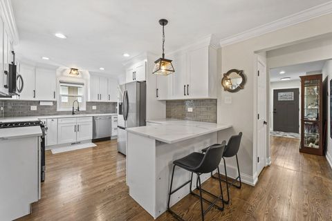 Tiny photo for 348 N Shady Lane, Elmhurst, IL 60126 (MLS # 12599214)