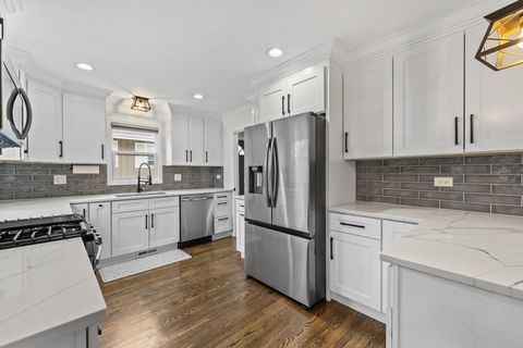 Tiny photo for 348 N Shady Lane, Elmhurst, IL 60126 (MLS # 12599214)