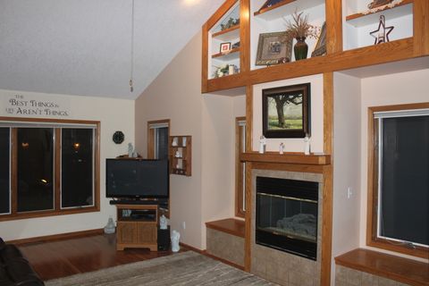 Tiny photo for 1310 W 51st Street, Davenport, IA 52806 (MLS # 12559561)