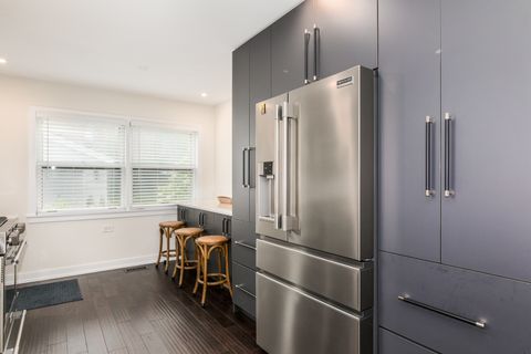 Tiny photo for 900 ROWE Avenue, Park Ridge, IL 60068 (MLS # 12512495)