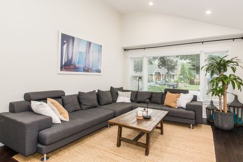 Tiny photo for 900 ROWE Avenue, Park Ridge, IL 60068 (MLS # 12512495)