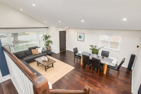 Tiny photo for 900 ROWE Avenue, Park Ridge, IL 60068 (MLS # 12512495)