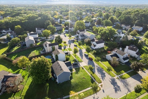 Tiny photo for 5 Sheffield Court, Streamwood, IL 60107 (MLS # 12774081)