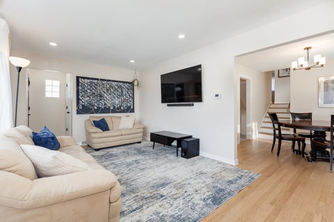 Tiny photo for 6117 W 80th Street W, Burbank, IL 60459 (MLS # 12763009)