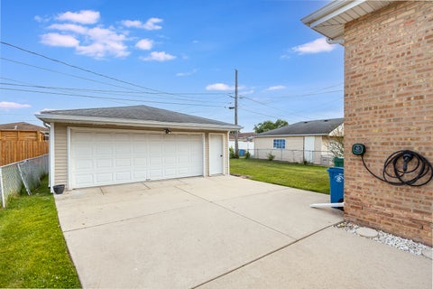 Tiny photo for 6117 W 80th Street W, Burbank, IL 60459 (MLS # 12763009)