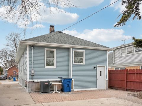Tiny photo for 1404 N 36th Avenue, Melrose Park, IL 60160 (MLS # 12581985)