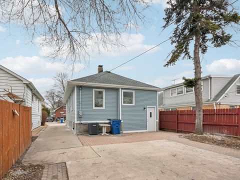 Tiny photo for 1404 N 36th Avenue, Melrose Park, IL 60160 (MLS # 12581985)