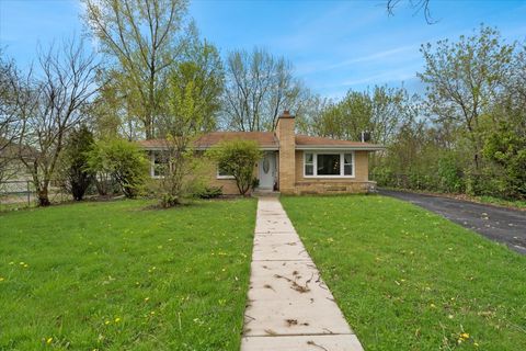 Single Family Residence in Zion IL 2517 SALEM Boulevard.jpg