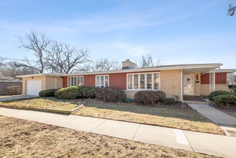 Photo of 18515 Dundee Avenue, Homewood, IL 60430 (MLS # 12577218)