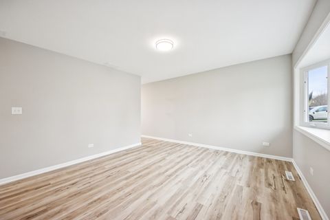 Tiny photo for 65 Della Street, Crystal Lake, IL 60014 (MLS # 12611293)