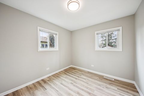 Tiny photo for 65 Della Street, Crystal Lake, IL 60014 (MLS # 12611293)