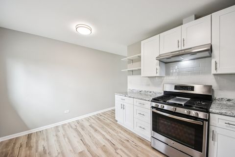 Tiny photo for 65 Della Street, Crystal Lake, IL 60014 (MLS # 12611293)