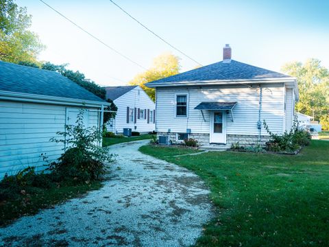 Tiny photo for 732 W Reynolds Street, Pontiac, IL 61764 (MLS # 12502093)