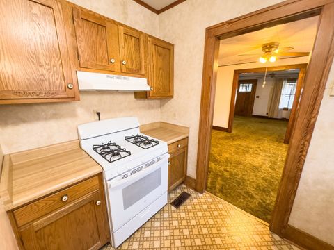 Tiny photo for 732 W Reynolds Street, Pontiac, IL 61764 (MLS # 12502093)