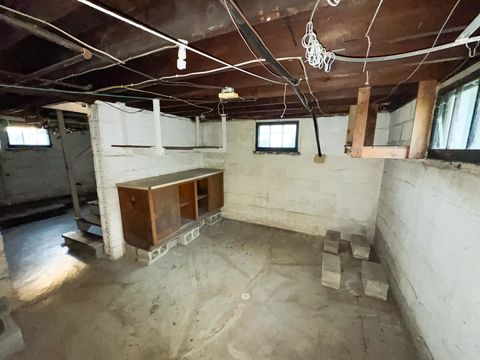 Tiny photo for 732 W Reynolds Street, Pontiac, IL 61764 (MLS # 12502093)