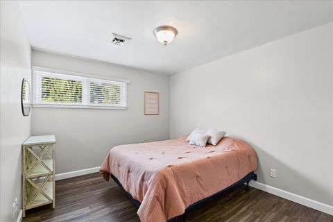 Tiny photo for 7 Briar Hill Circle #7, Champaign, IL 61822 (MLS # 12486175)