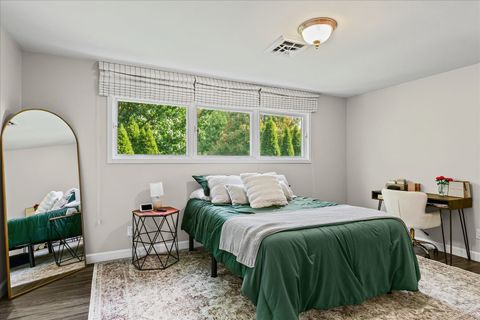 Tiny photo for 7 Briar Hill Circle #7, Champaign, IL 61822 (MLS # 12486175)