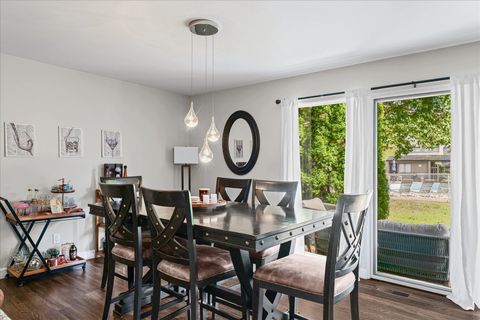 Tiny photo for 7 Briar Hill Circle #7, Champaign, IL 61822 (MLS # 12486175)