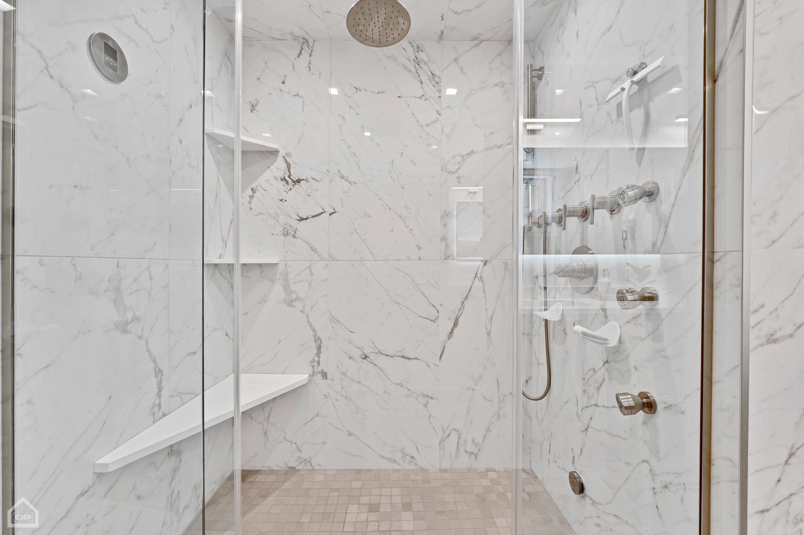 Chicago, Illinois 60614, United States, 4 Bedrooms Bedrooms, ,4 BathroomsBathrooms,Residential,Active,226008