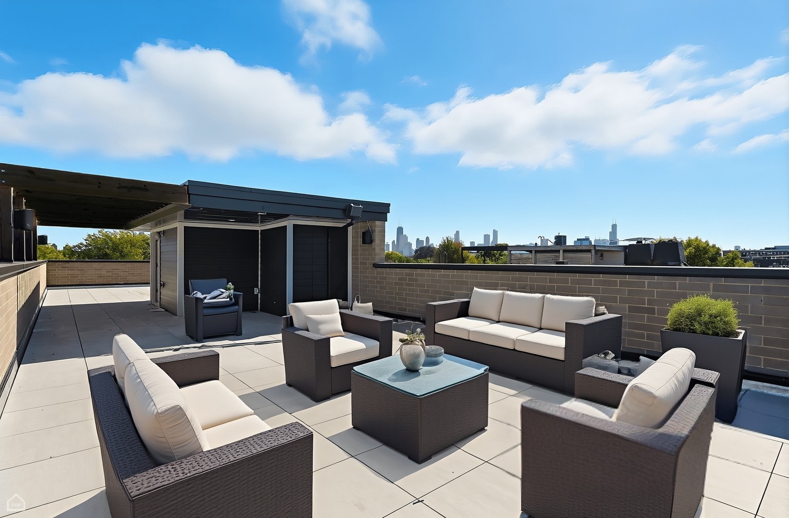 Chicago, Illinois 60614, United States, 4 Bedrooms Bedrooms, ,4 BathroomsBathrooms,Residential,Active,226008