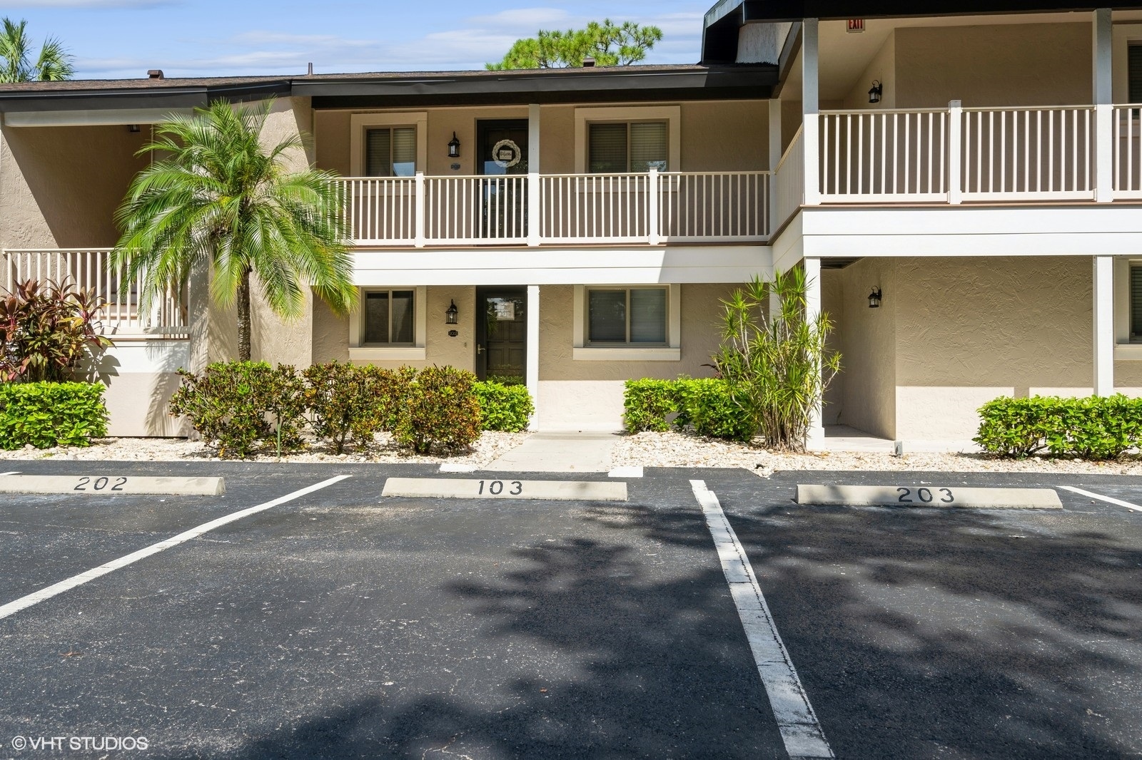 View Fort Myers, FL 33908 condo