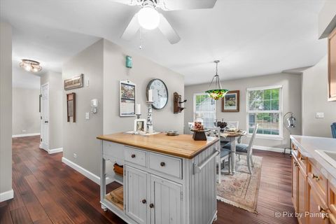 Tiny photo for 1504 Laurel Oaks Drive, Streamwood, IL 60107 (MLS # 12479544)