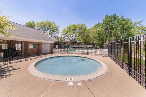 A home in Mount Prospect