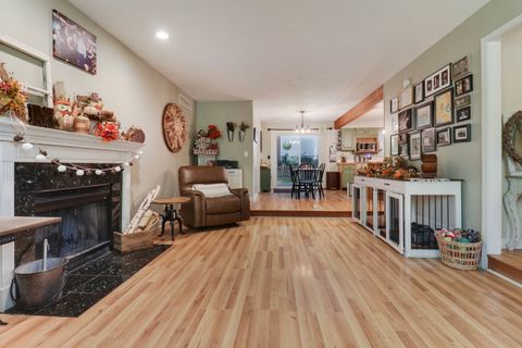 Tiny photo for 1608 Sweetbriar Drive, Bloomington, IL 61701 (MLS # 12505354)