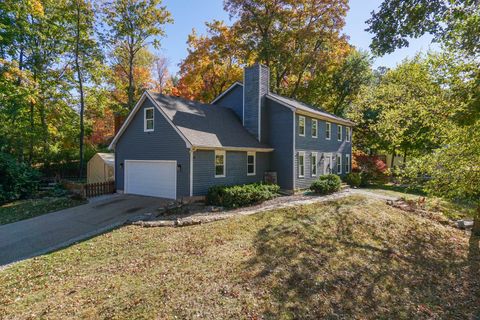 Tiny photo for 1608 Sweetbriar Drive, Bloomington, IL 61701 (MLS # 12505354)