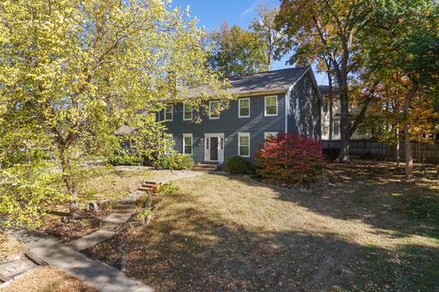 Tiny photo for 1608 Sweetbriar Drive, Bloomington, IL 61701 (MLS # 12505354)