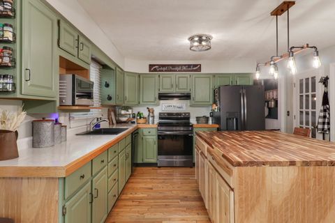 Tiny photo for 1608 Sweetbriar Drive, Bloomington, IL 61701 (MLS # 12505354)