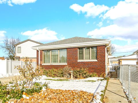Tiny photo for 7660 W Talcott Avenue, Chicago, IL 60631 (MLS # 12519510)