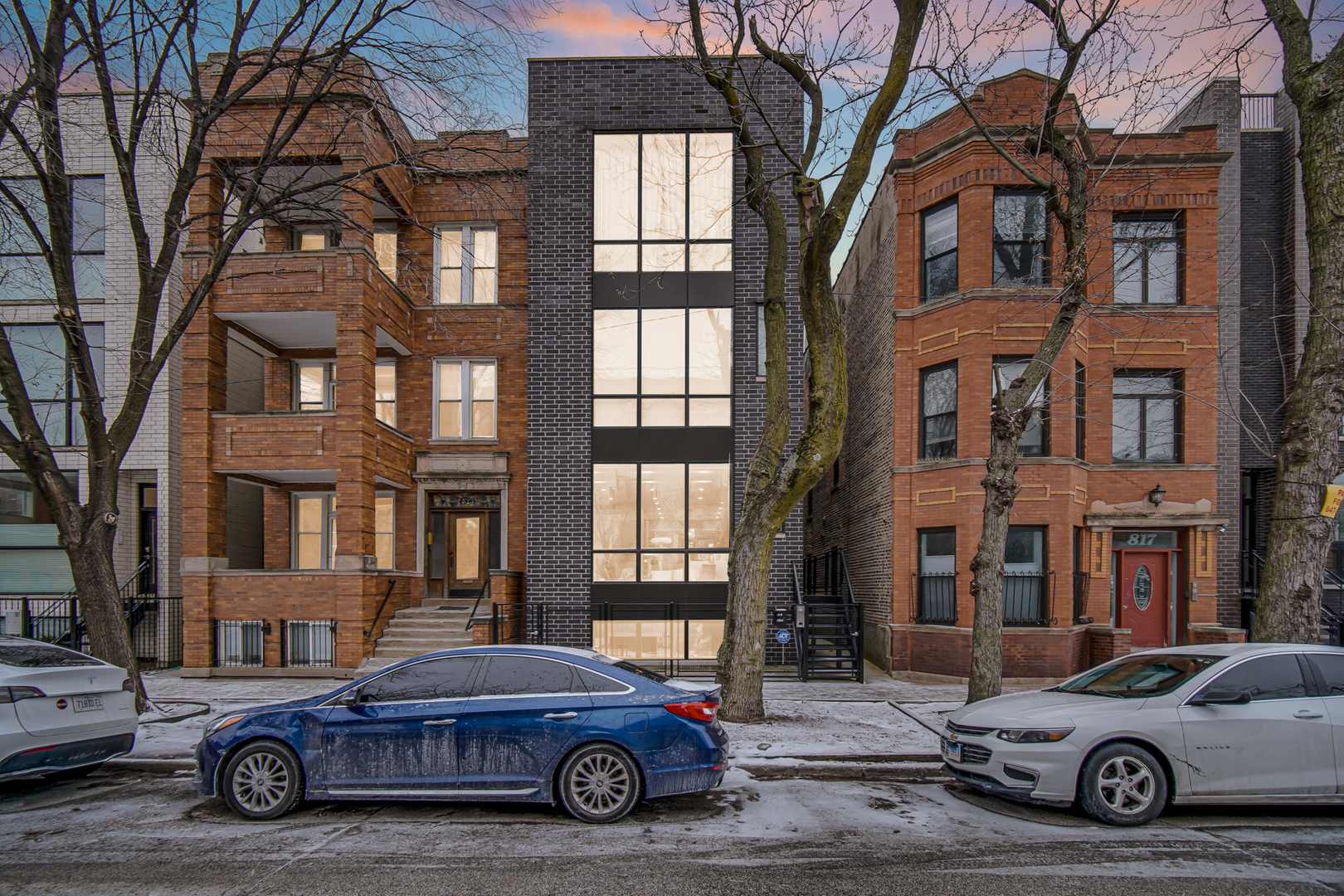 819 N Hoyne Avenue 1