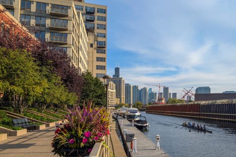 Tiny photo for 900 N Kingsbury Street #1025, Chicago, IL 60610 (MLS # 12526844)