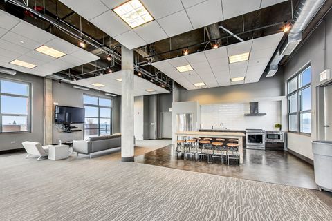 Tiny photo for 900 N Kingsbury Street #1025, Chicago, IL 60610 (MLS # 12526844)