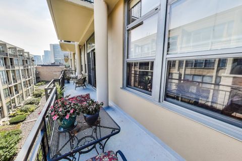 Tiny photo for 900 N Kingsbury Street #1025, Chicago, IL 60610 (MLS # 12526844)